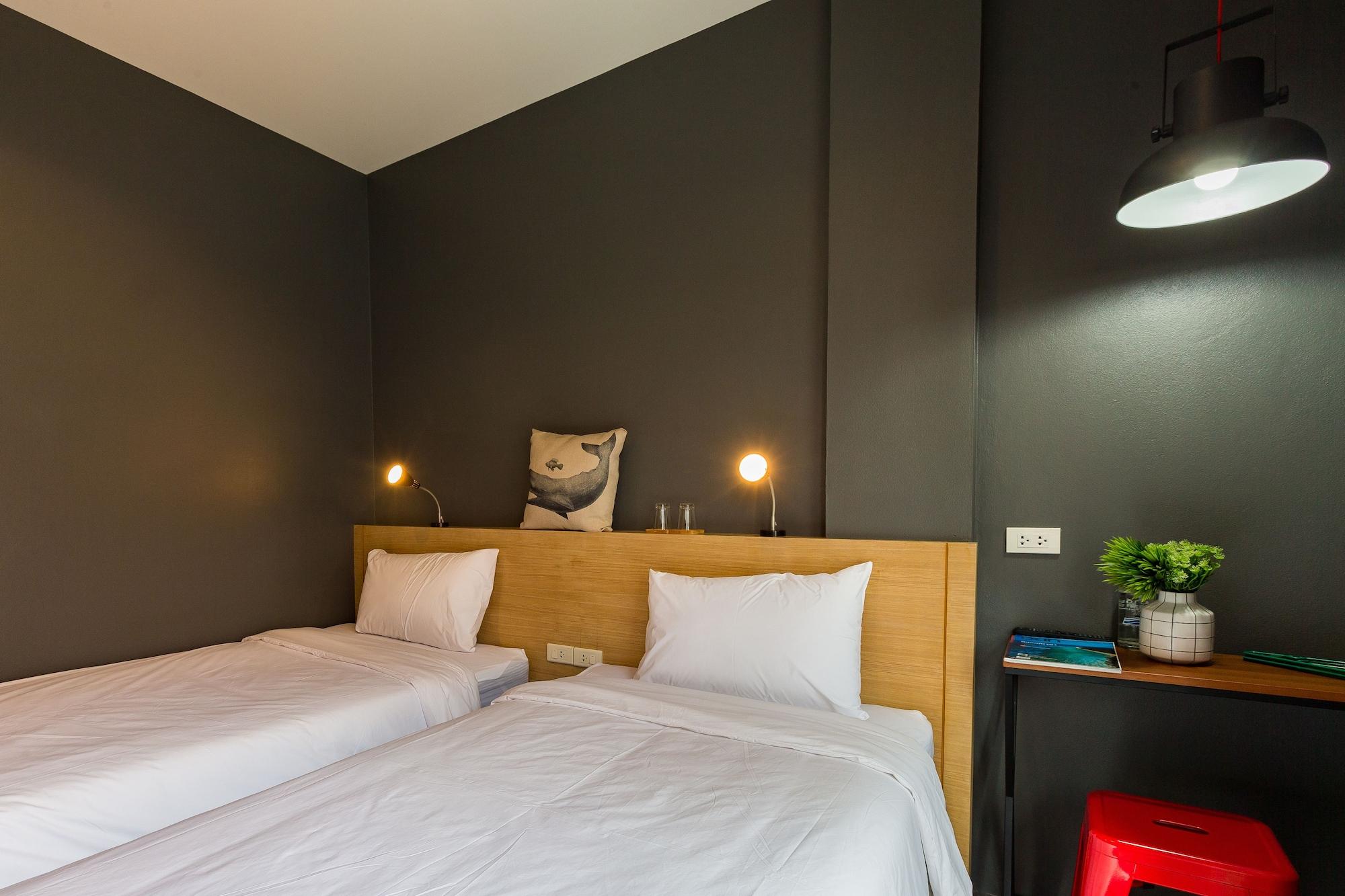 Srisuksant Square Hostel Krabi town Εξωτερικό φωτογραφία