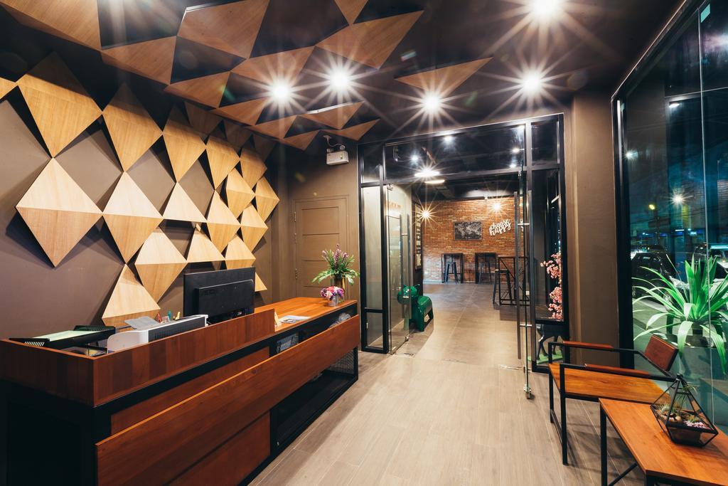 Srisuksant Square Hostel Krabi town Εξωτερικό φωτογραφία