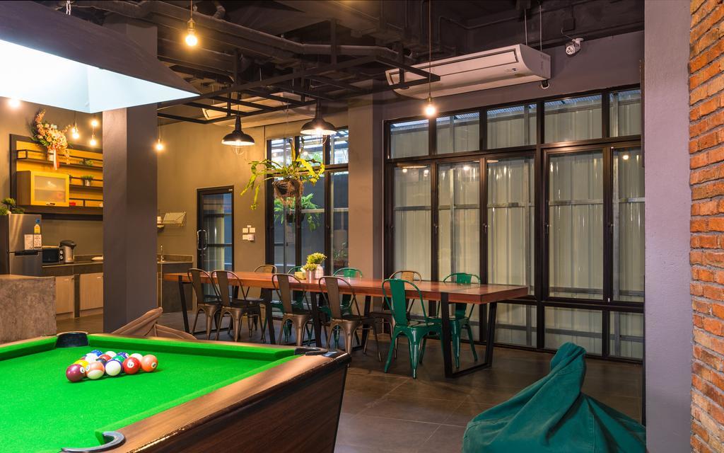 Srisuksant Square Hostel Krabi town Εξωτερικό φωτογραφία